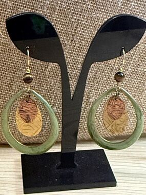 Fashion Jewelry Green Hoop Earrings with Gold and Copper Accents